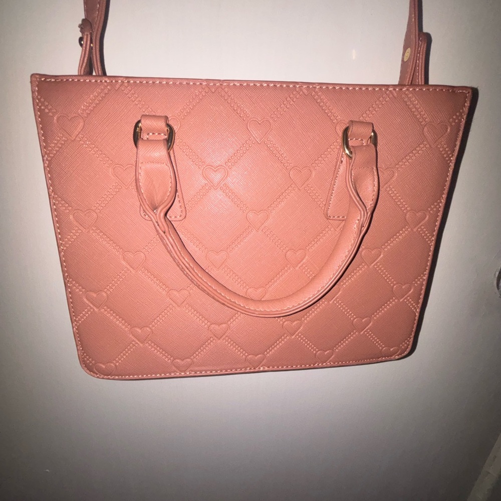 Elegant Pink Heart-Patterned Tote
